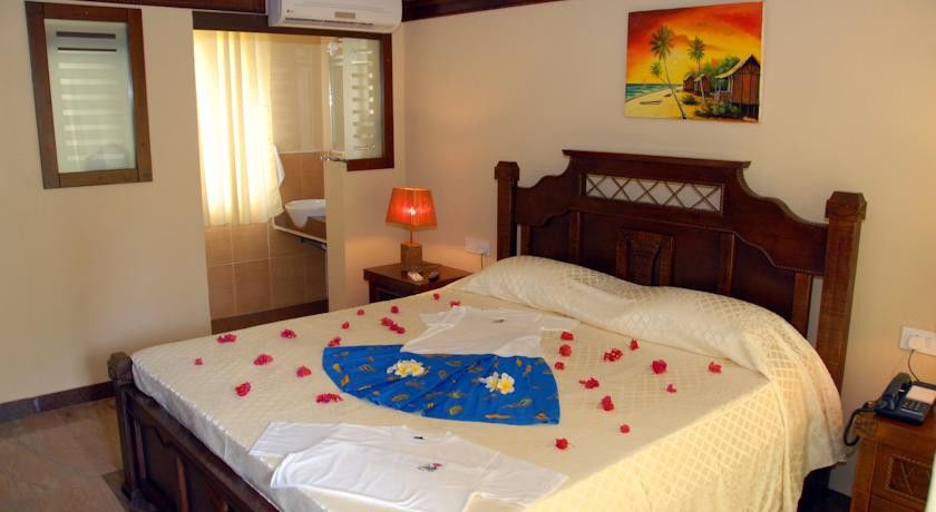 Manisa Hotel Flic en Flac Экстерьер фото