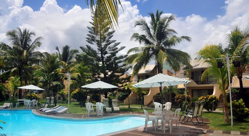 Manisa Hotel Flic en Flac Экстерьер фото
