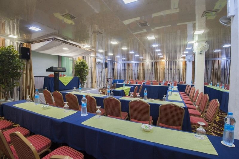 Manisa Hotel Flic en Flac Экстерьер фото