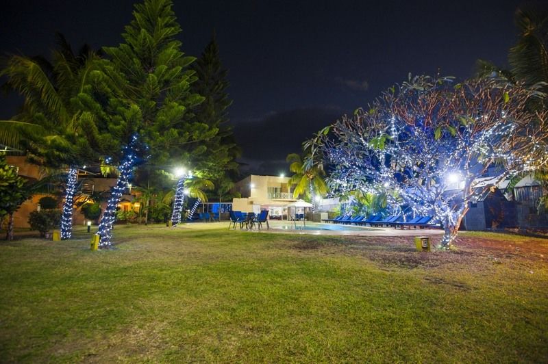 Manisa Hotel Flic en Flac Экстерьер фото