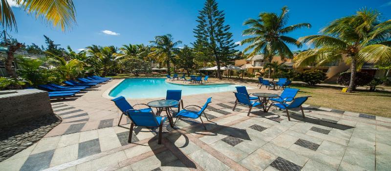 Manisa Hotel Flic en Flac Экстерьер фото