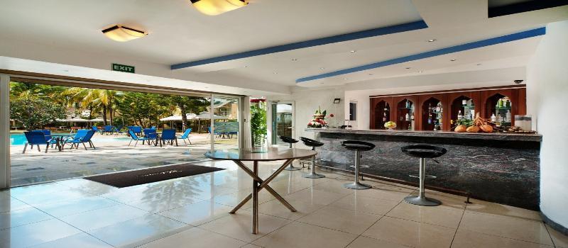 Manisa Hotel Flic en Flac Экстерьер фото