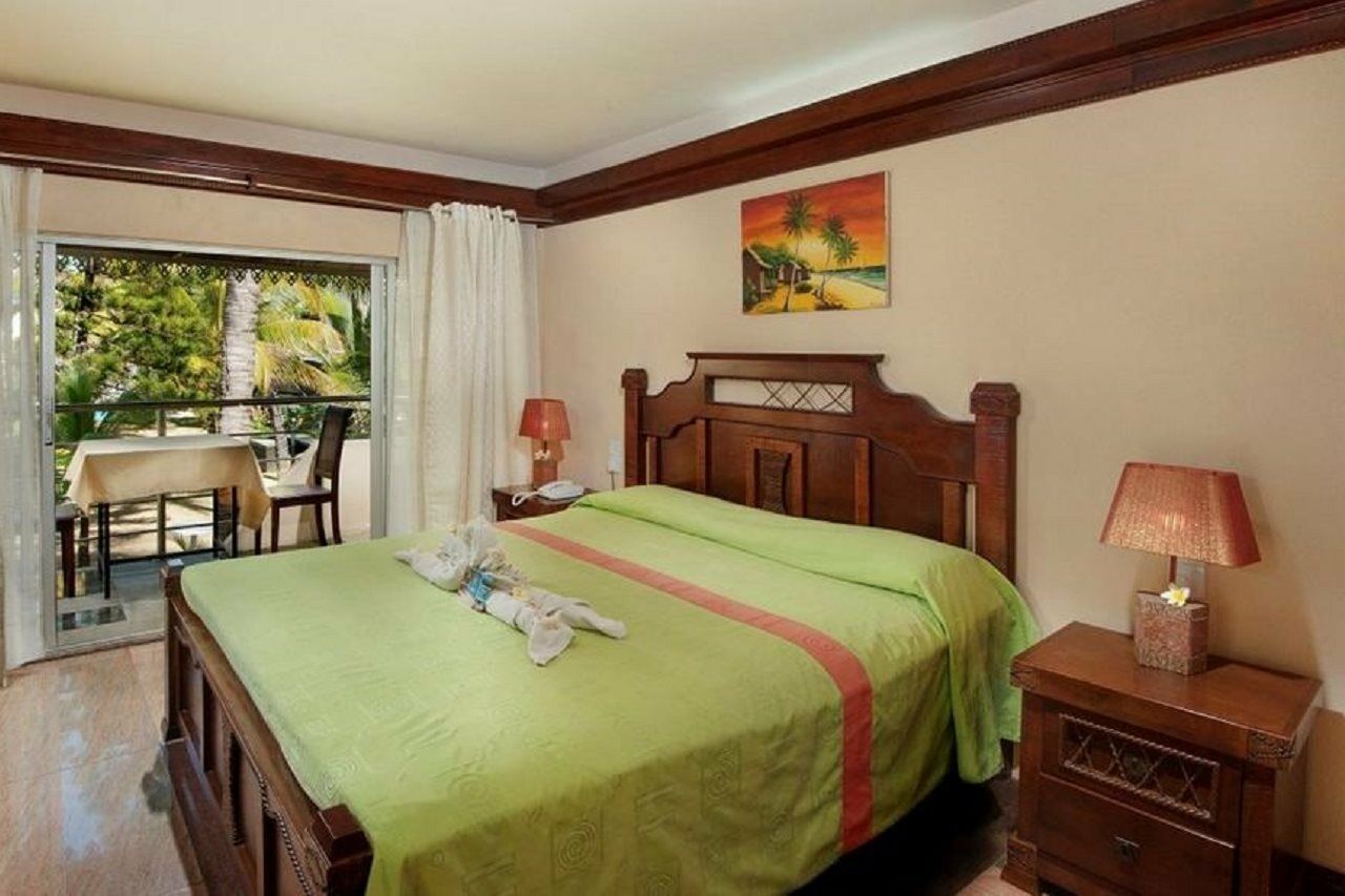 Manisa Hotel Flic en Flac Экстерьер фото